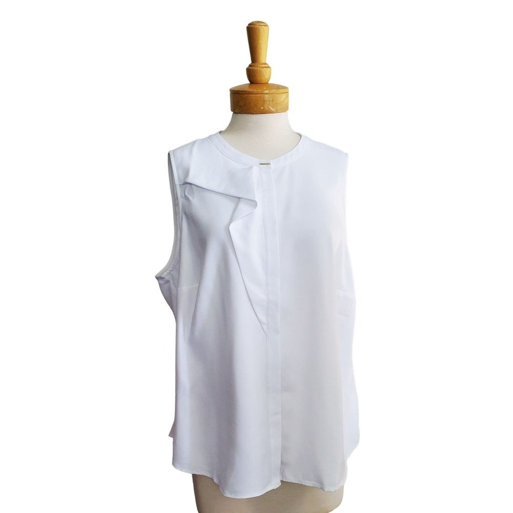 Elizabeth & Clarke NW0T Flounce Sleeveless Blouse Top White Stain Tech Sz 18W